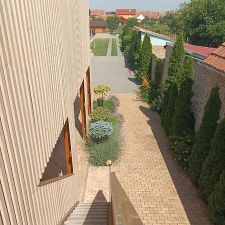Penzion Venkovsky Dvur フロホヴェツ エクステリア 写真